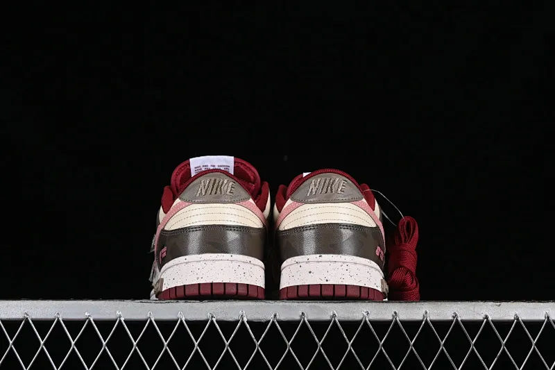 All categories Nk SB Dunk series Nk SB Dunk Low low-top sneakers Nk Dunk Retro Panda Prank Pioneer Knight-Dust SB strap low-top casual sneakers DD1391-601
